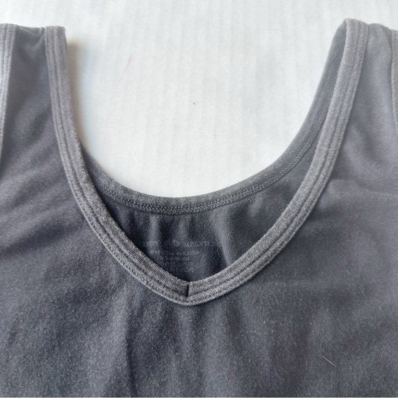 Brandy Melville x 2 Charcoal Cropped
Tanks / Bandeau - Picture 3 of 15